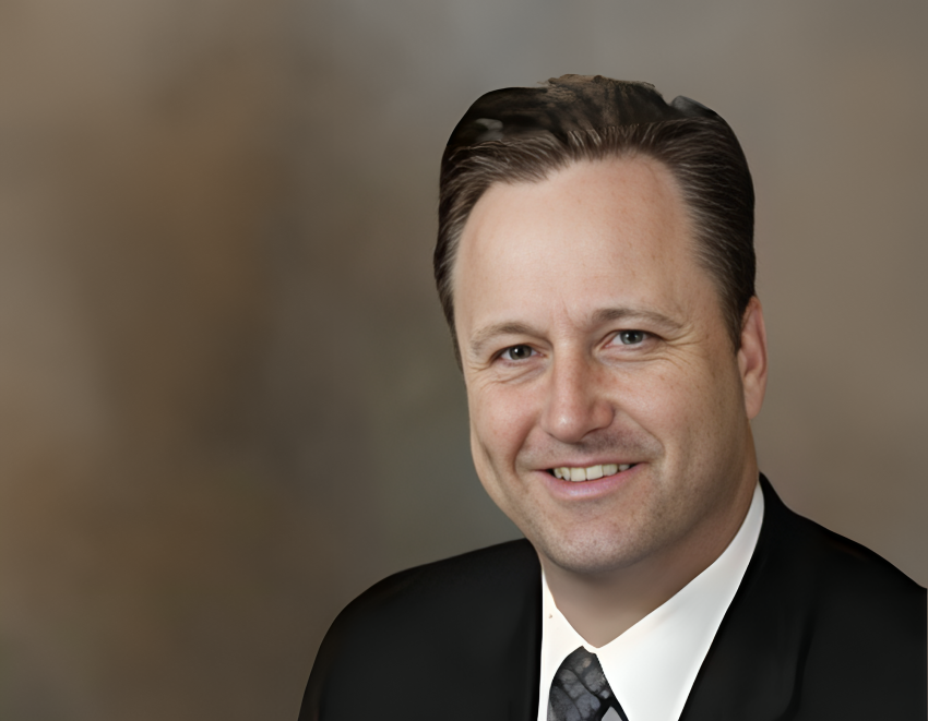 Attorney-Defends-me-23